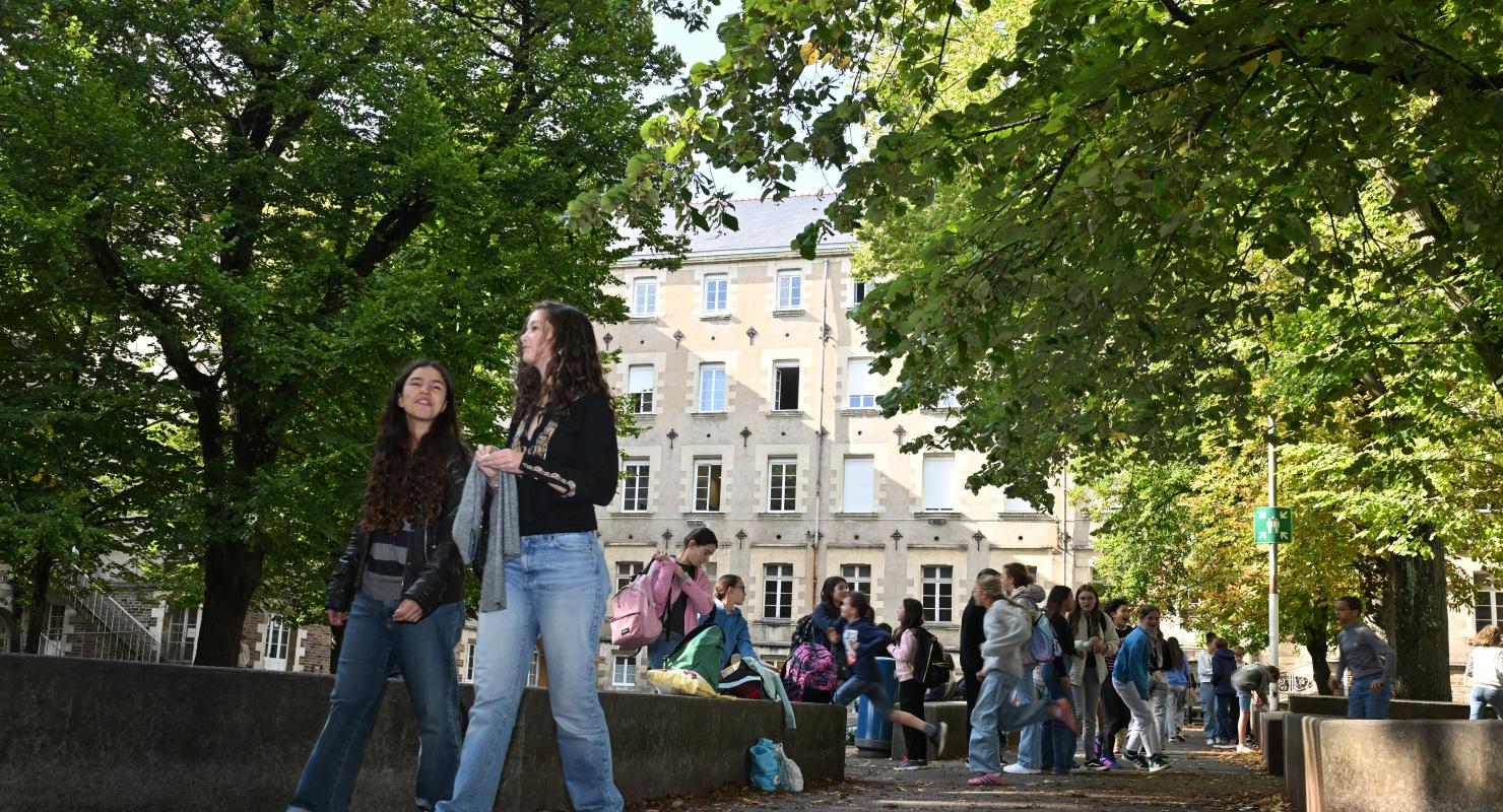 Témoignage d’élève : Lucie raconte son expérience dans le projet médias au lycée