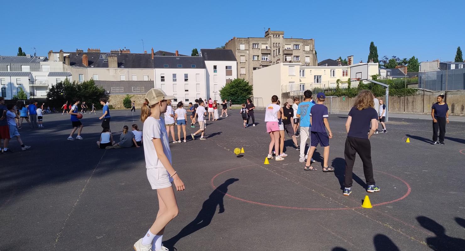 tournoi sportif interclasses à St Stan